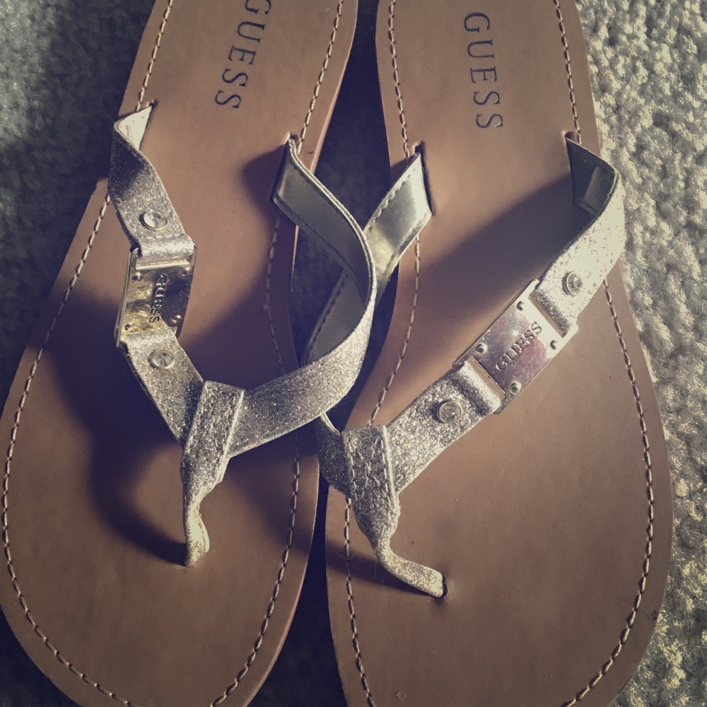 Guess sandal